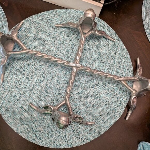 BO1 2000 ARTHUR COURT Cast Aluminum Stands - Picture 7 of 7